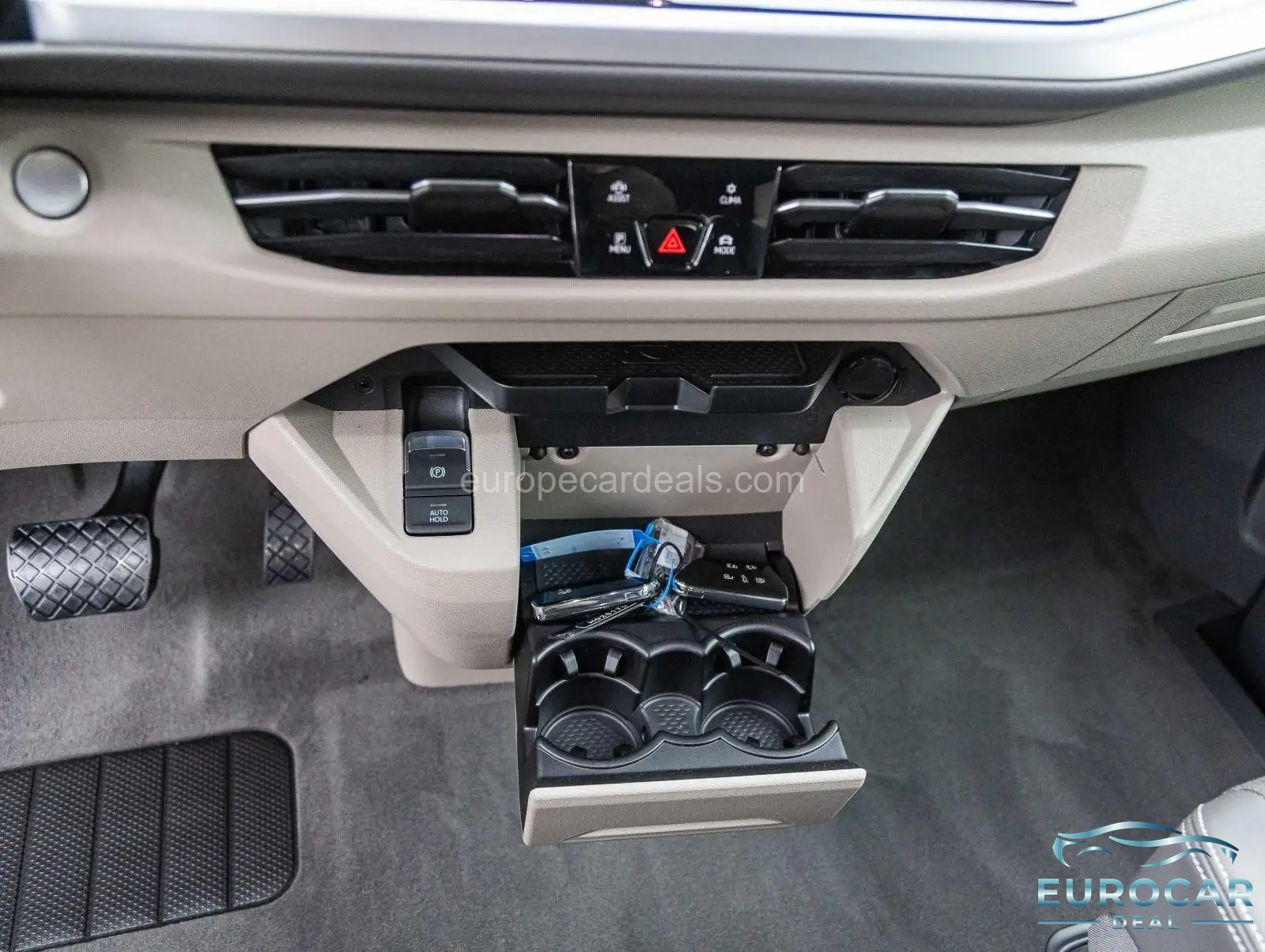 Volkswagen T7 California