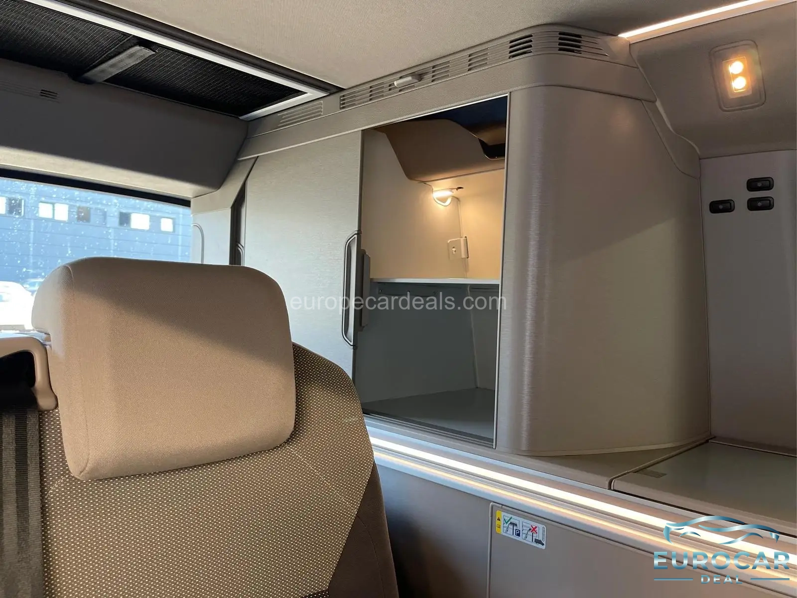 Volkswagen T7 California