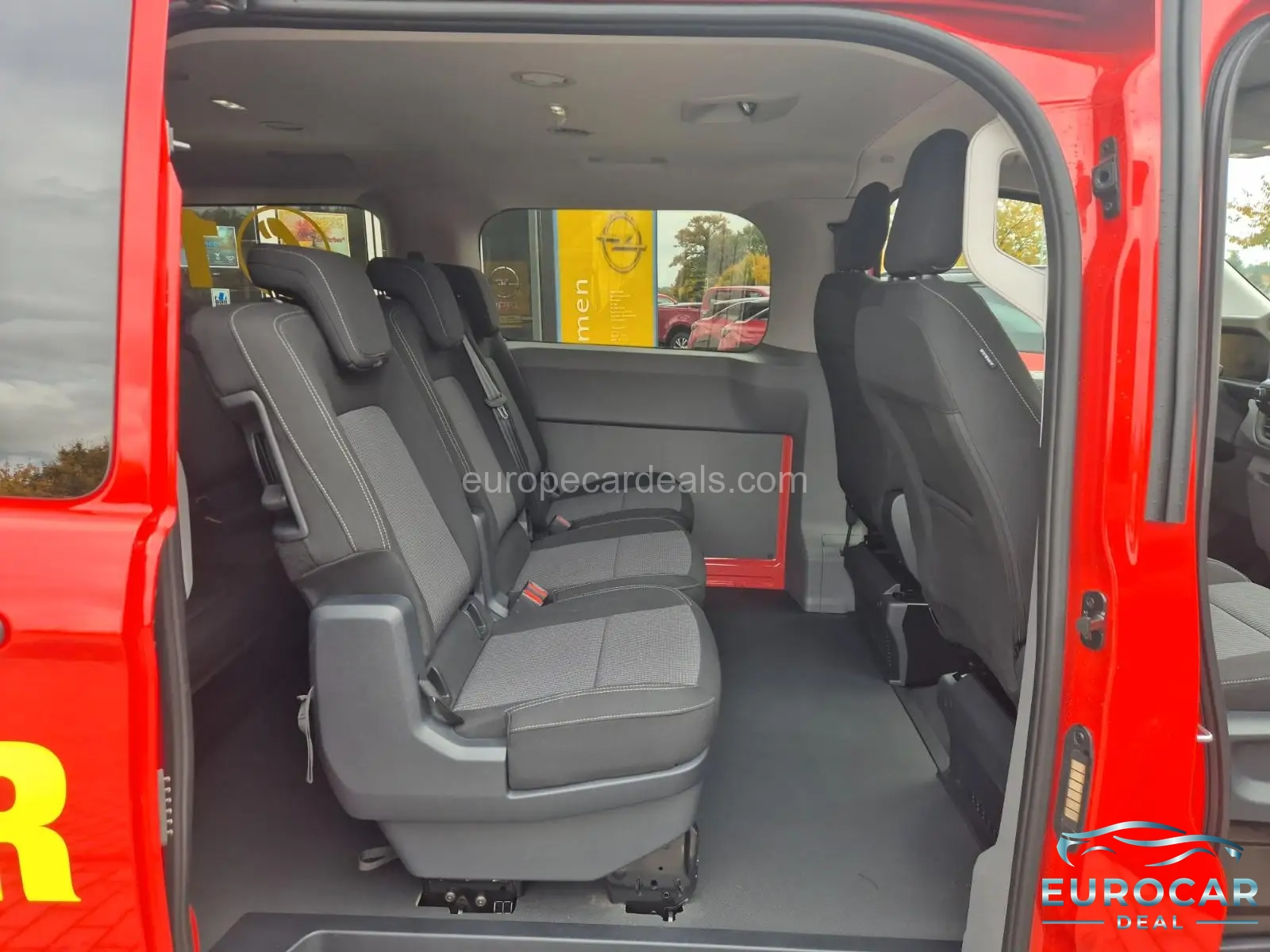 Volkswagen T7 Kombi