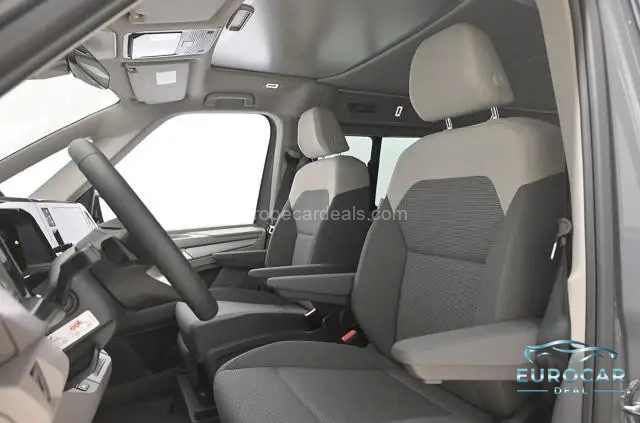 Volkswagen T7 California
