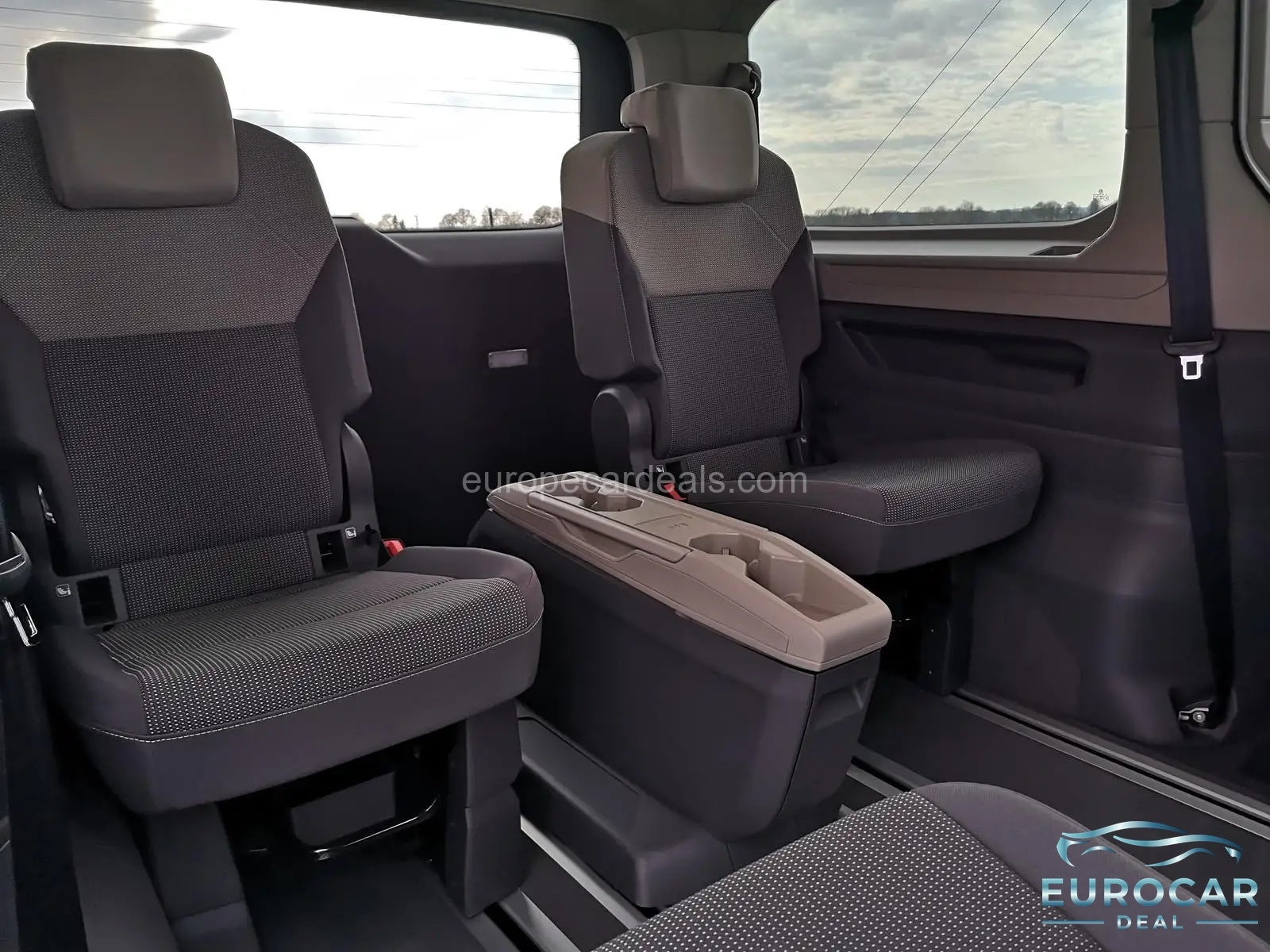 Volkswagen T7 California