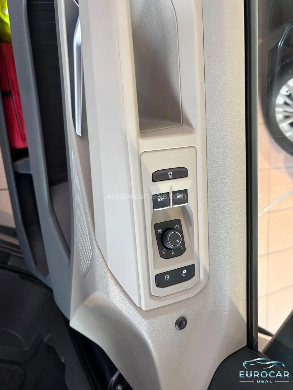 Volkswagen T7 California