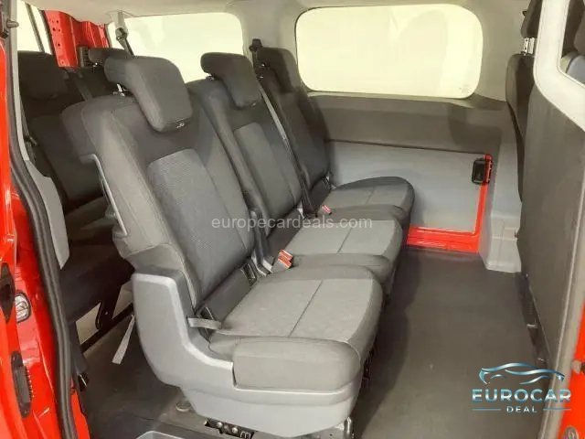 Volkswagen T7 Kombi