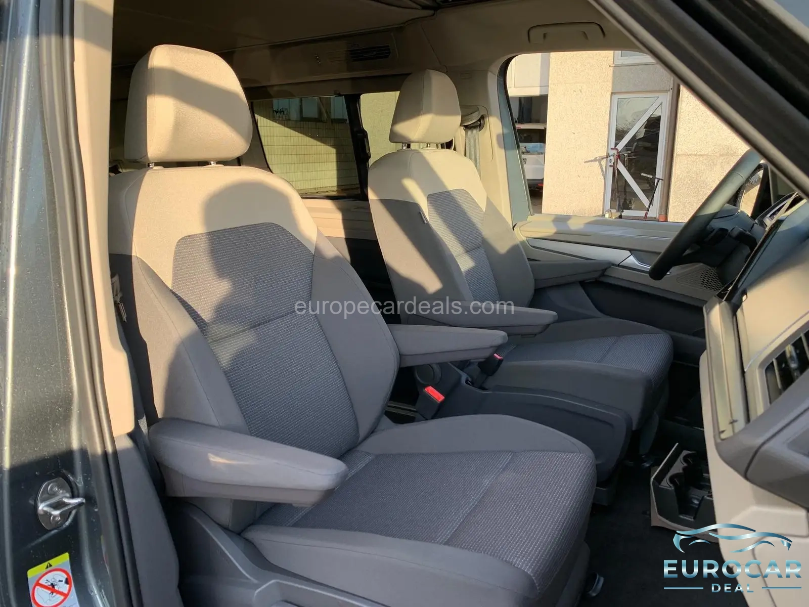 Volkswagen T7 California