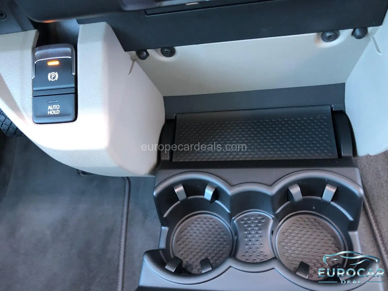 Volkswagen T7 California