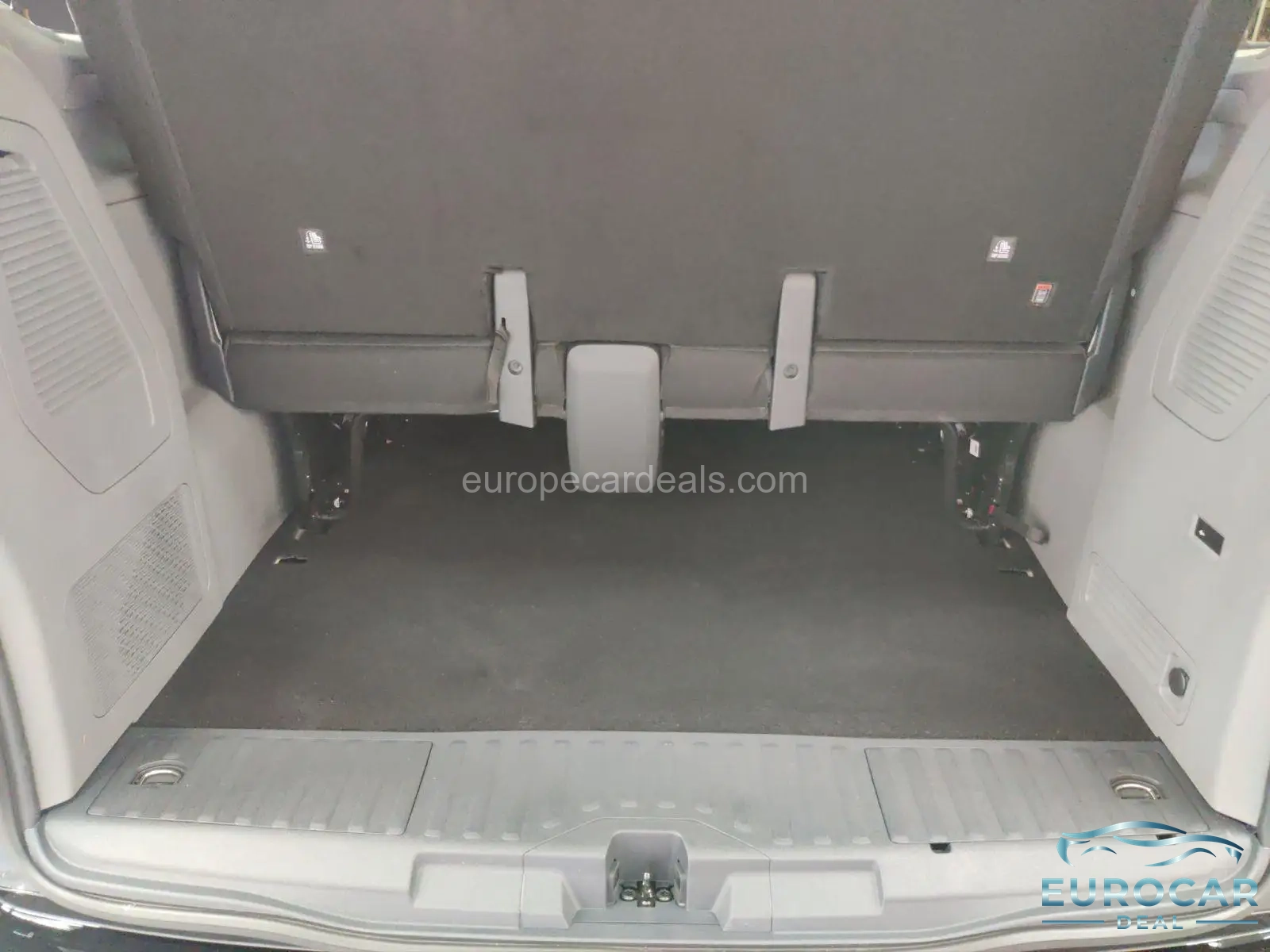 Volkswagen T7 Caravelle