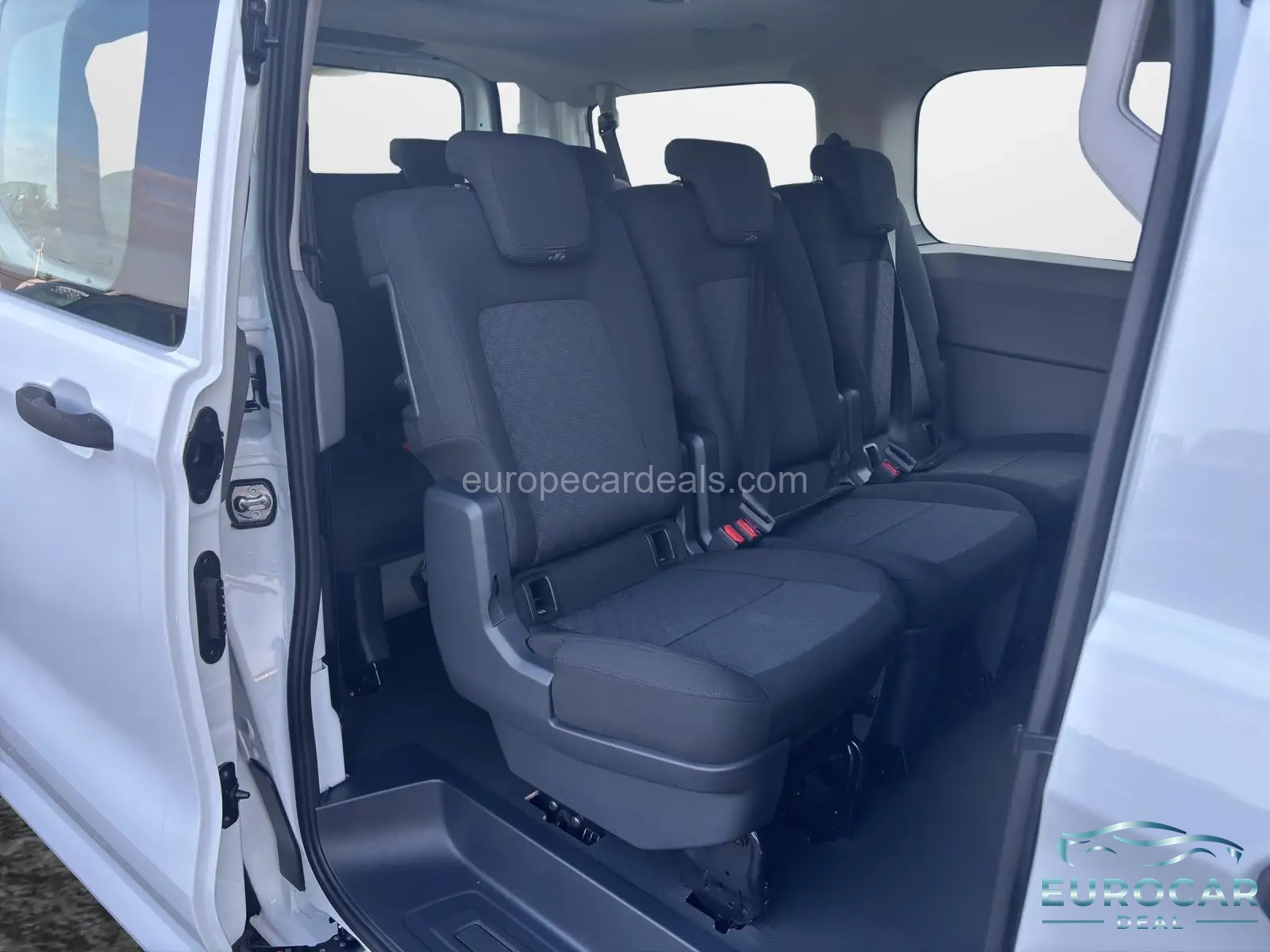 Volkswagen T7 Kombi