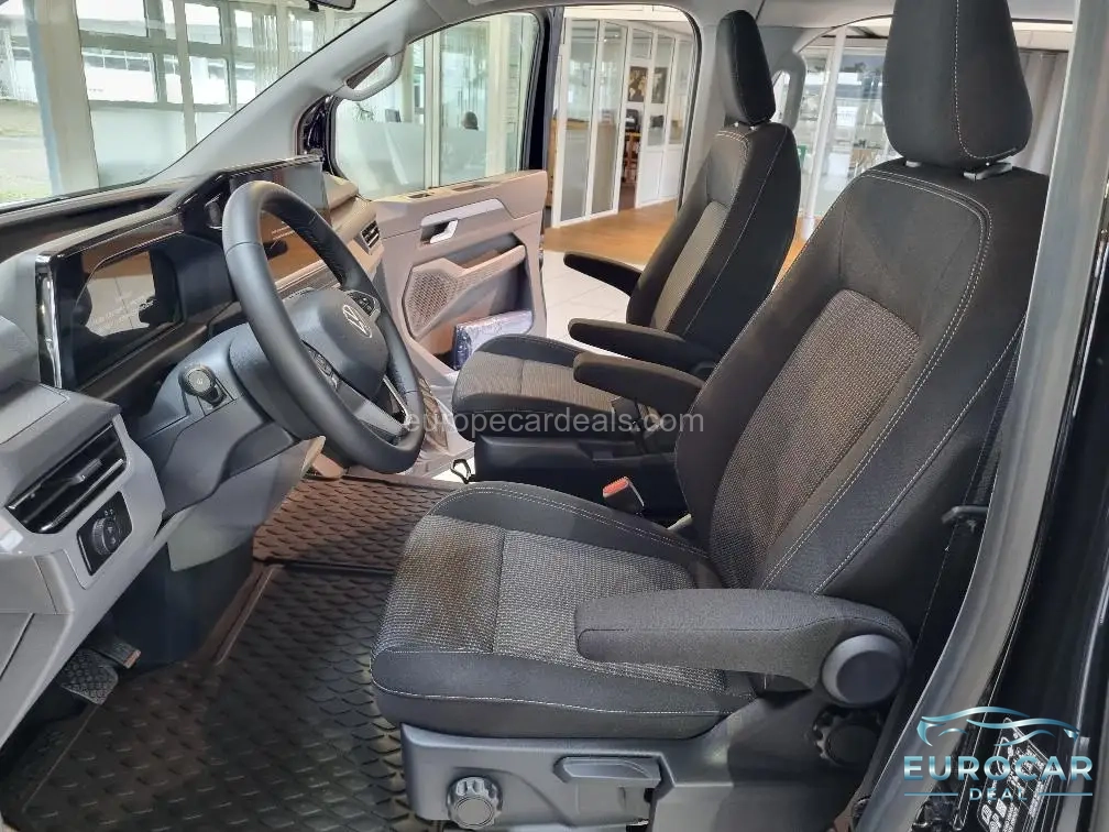 Volkswagen T7 Kombi