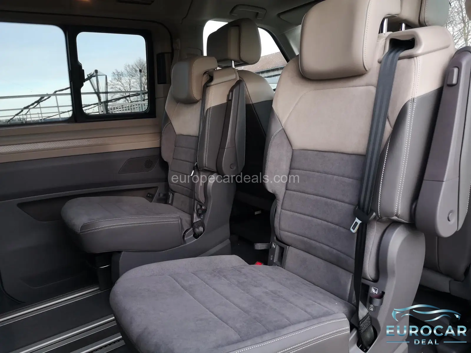Volkswagen T7 California