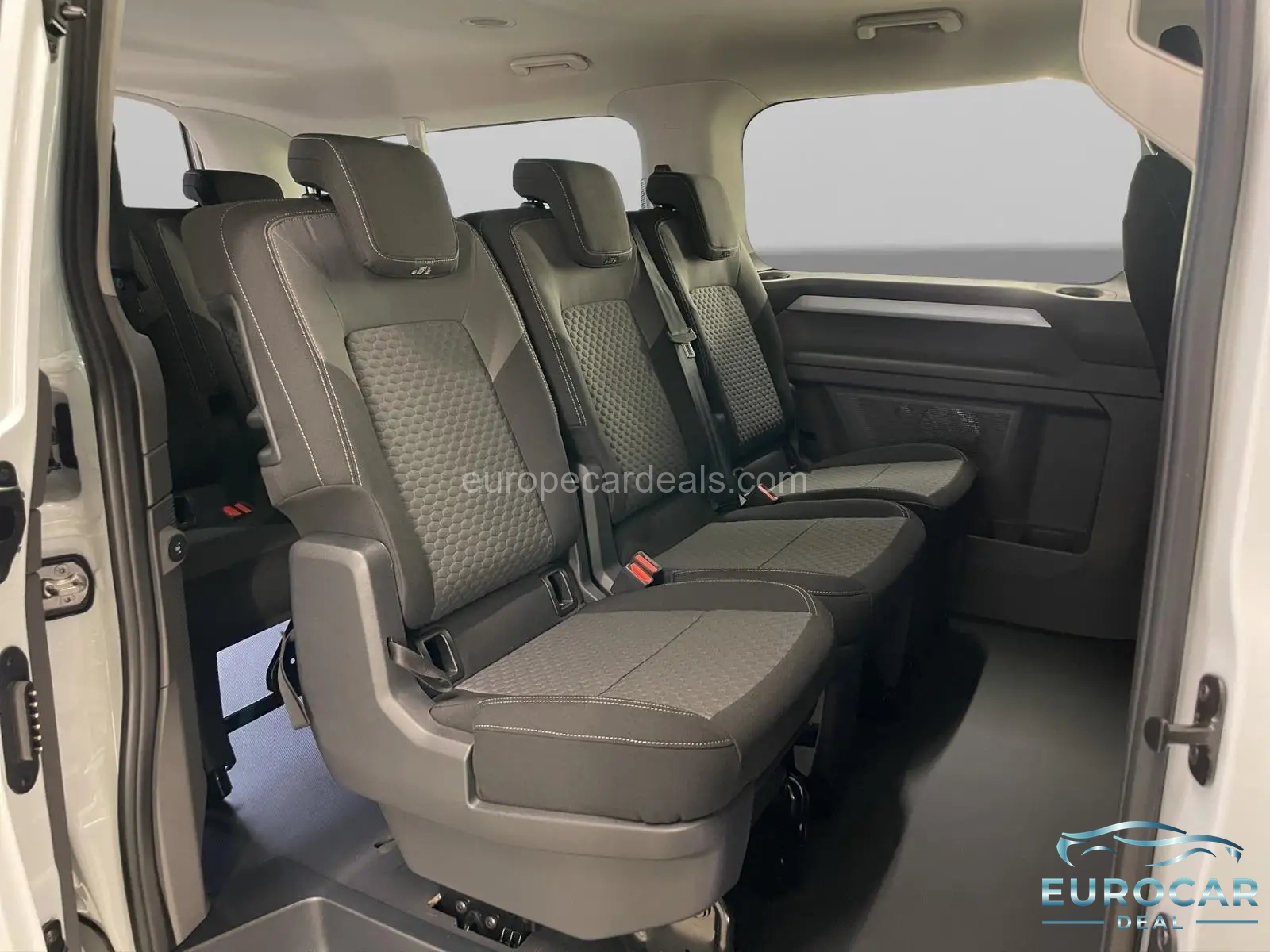 Volkswagen T7 Caravelle