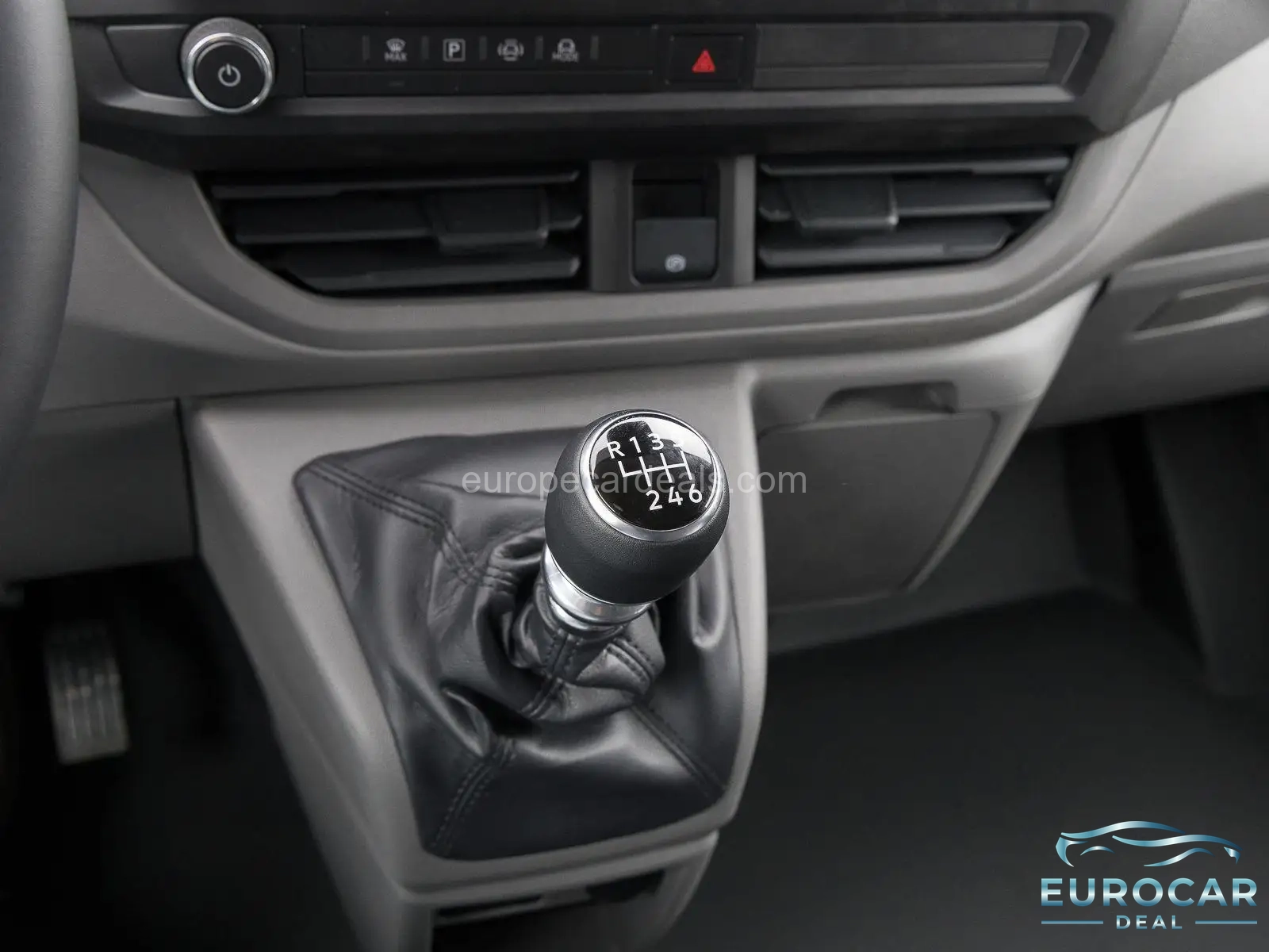Volkswagen T7 Transporter