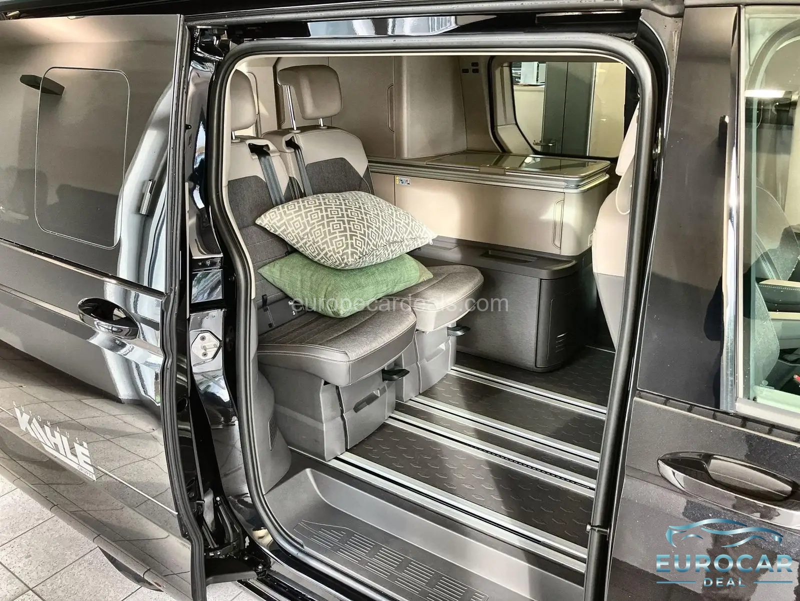 Volkswagen T7 California