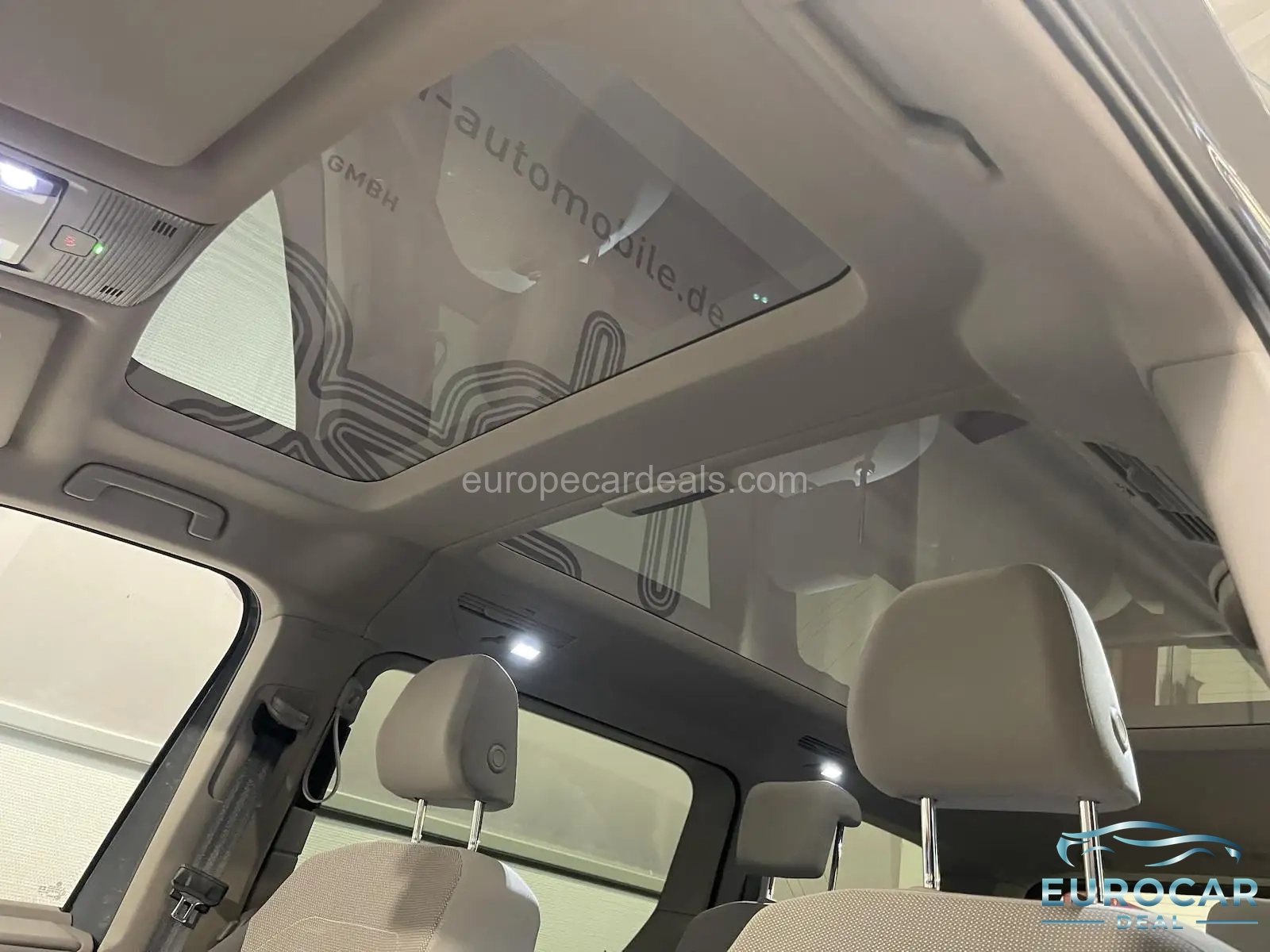 Volkswagen T7 Kombi