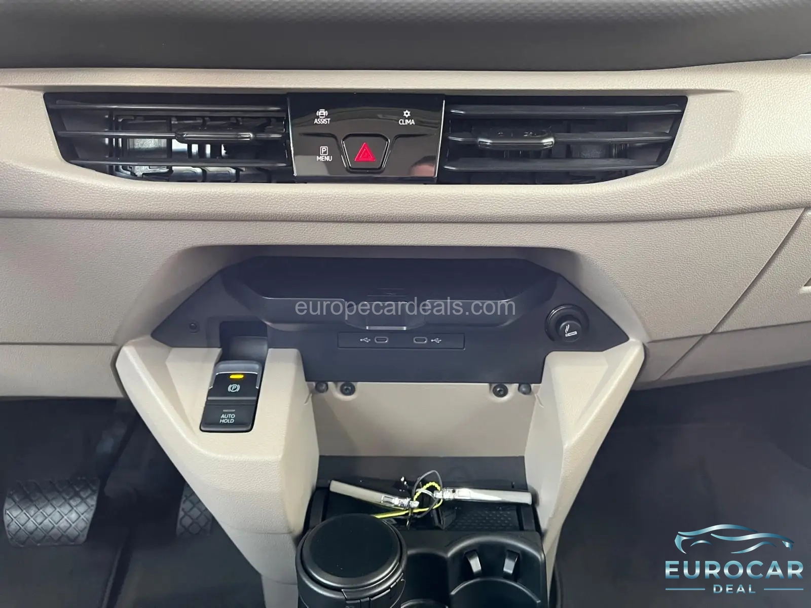 Volkswagen T7 California