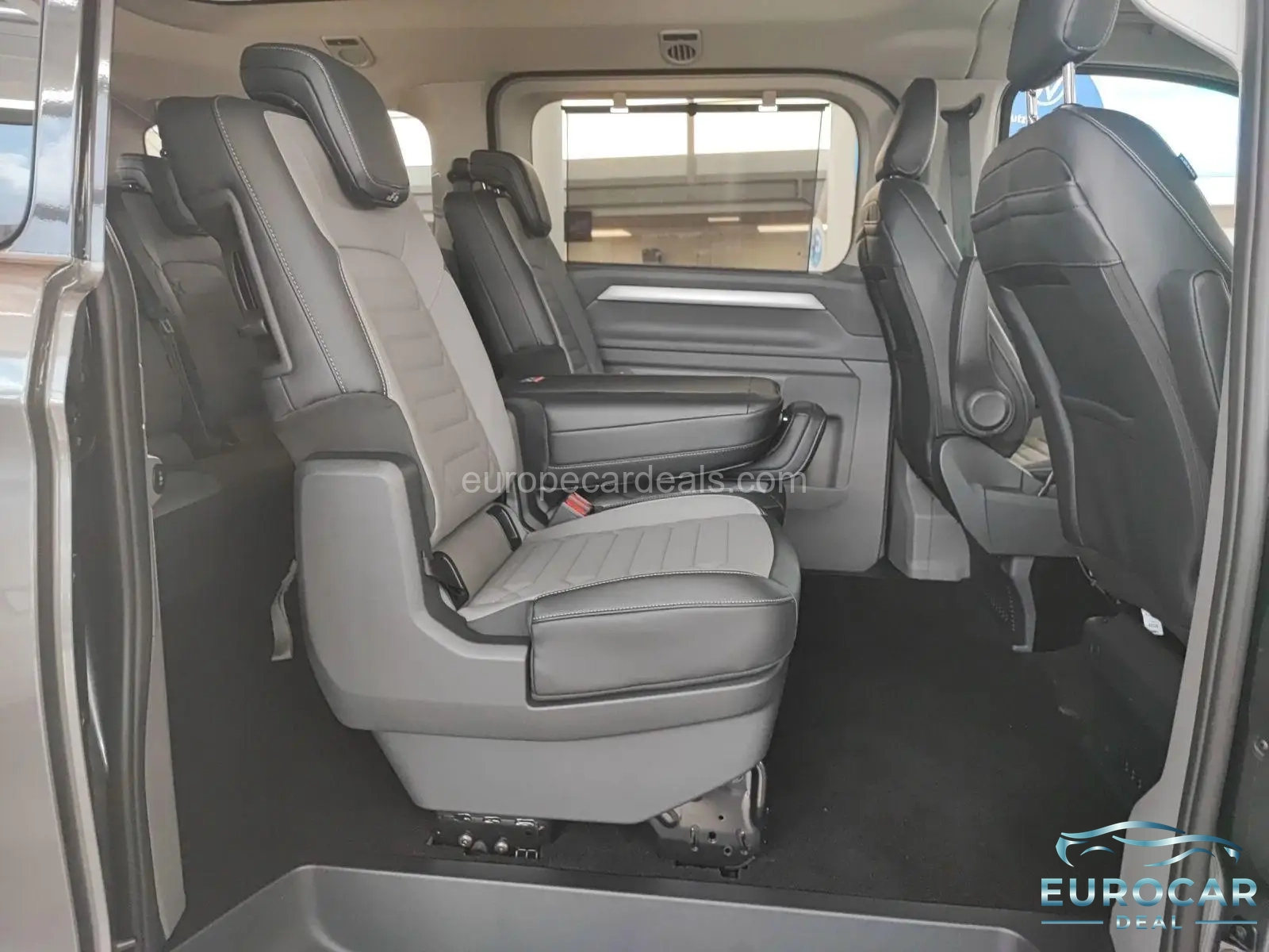 Volkswagen T7 Caravelle