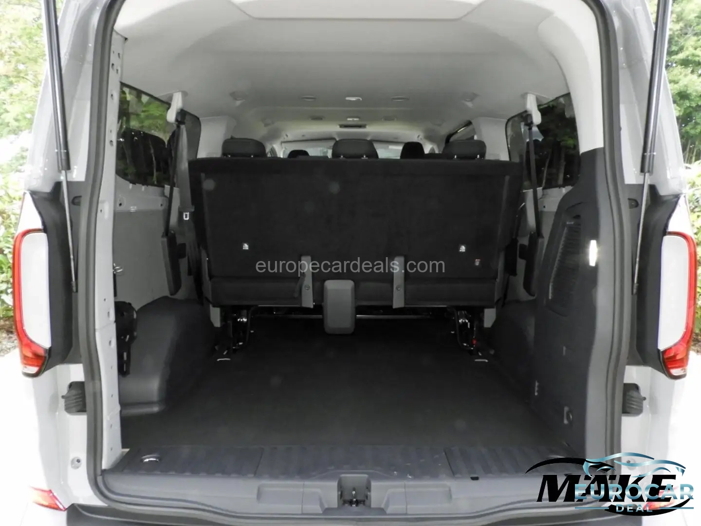 Volkswagen T7 Kombi