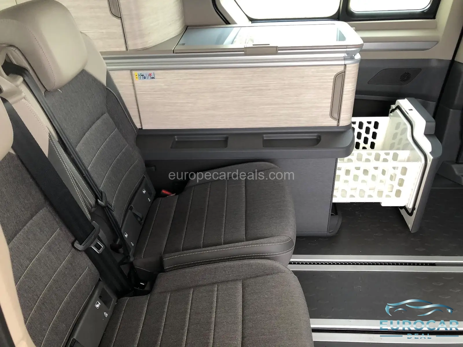 Volkswagen T7 California