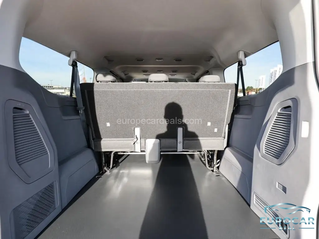Volkswagen T7 Caravelle