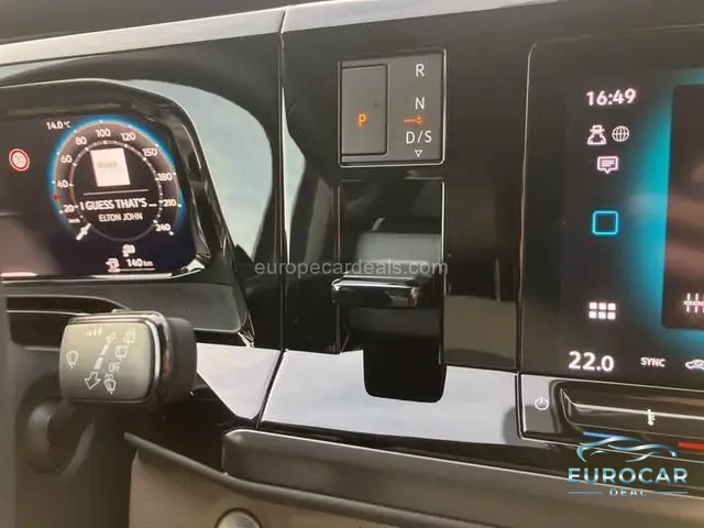 Volkswagen T7 California