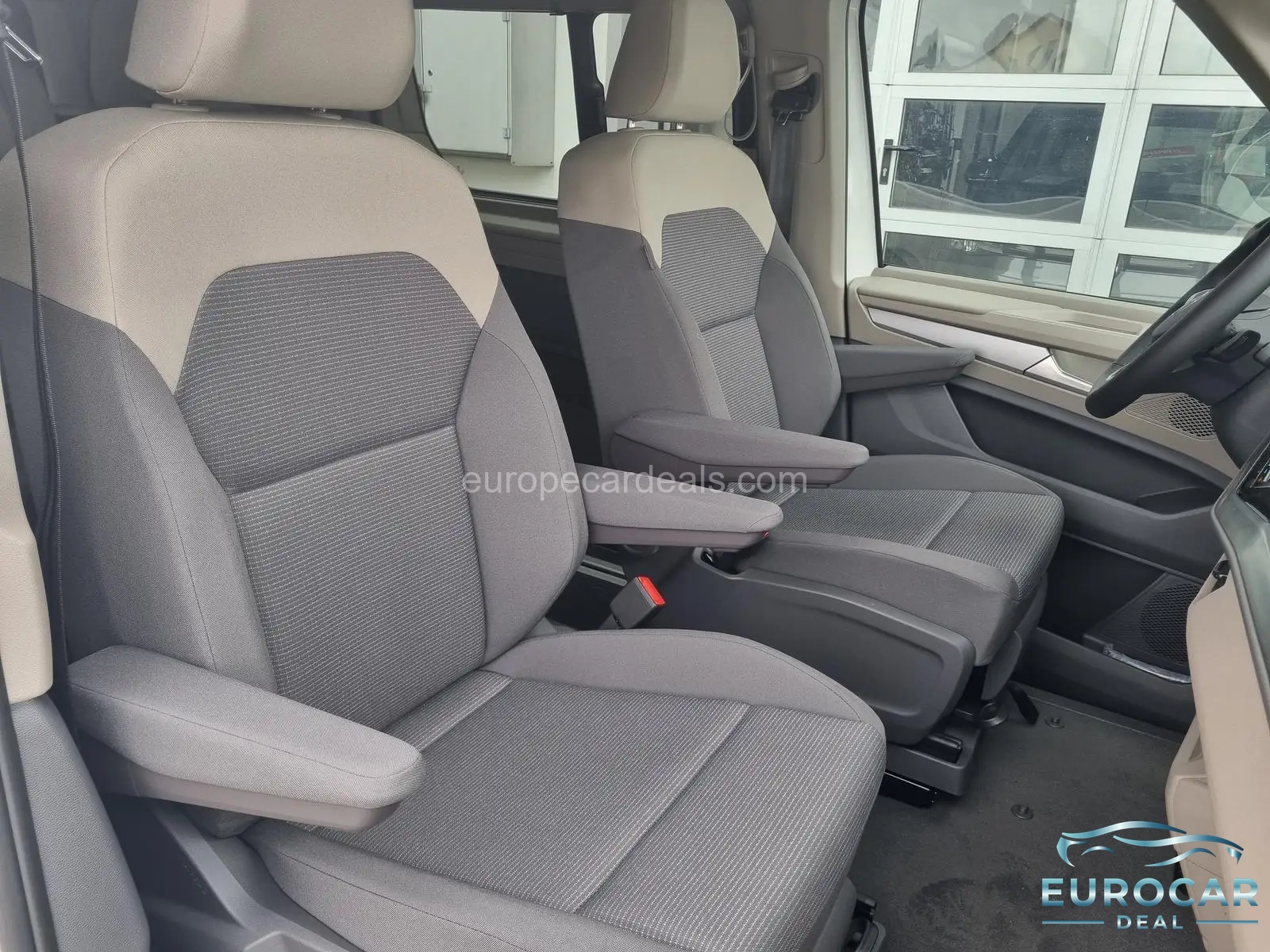 Volkswagen T7 California