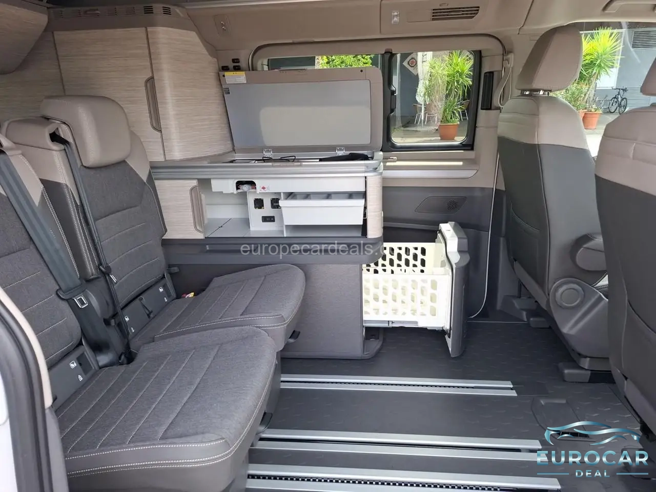 Volkswagen T7 California