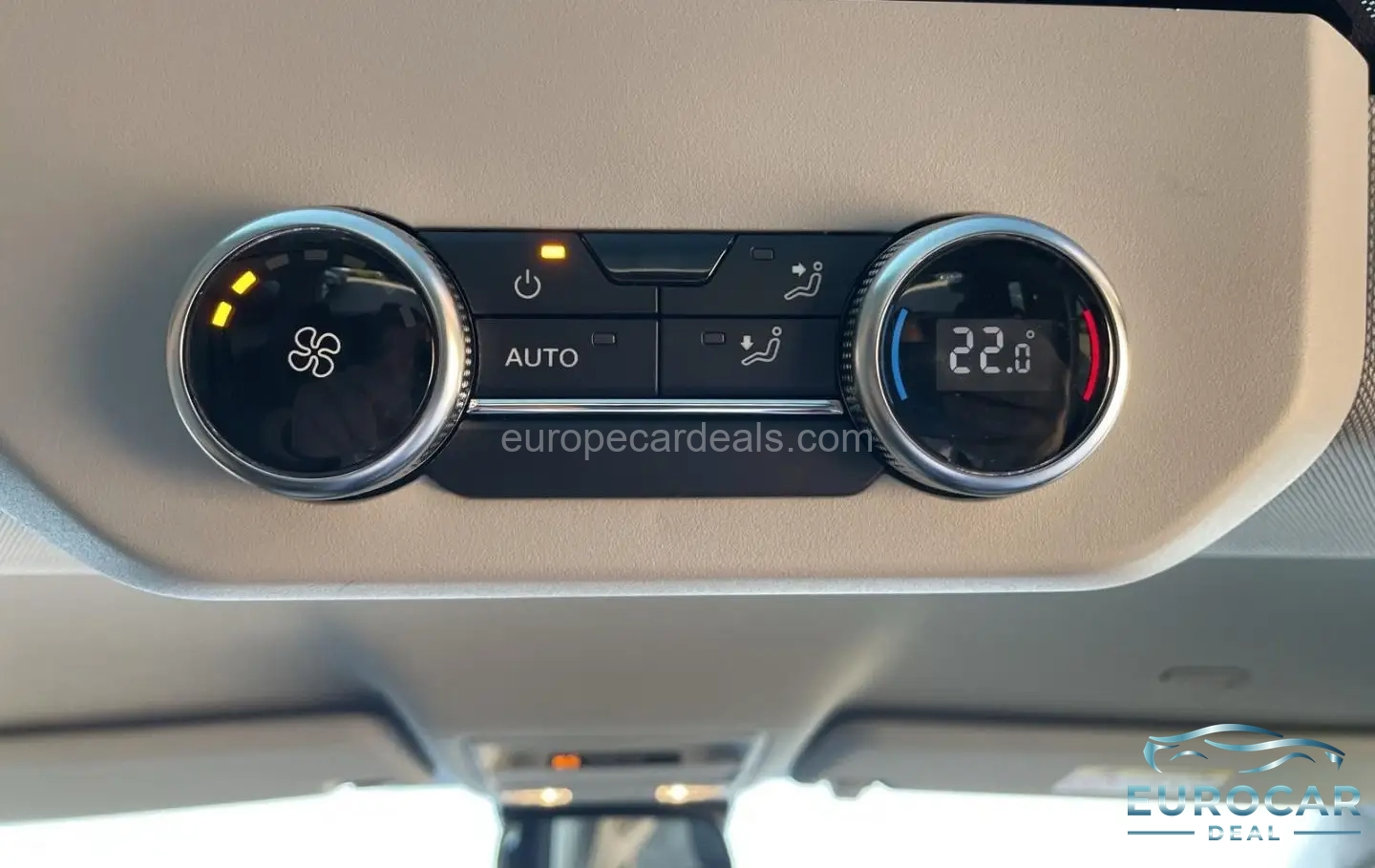 Volkswagen T7 Caravelle