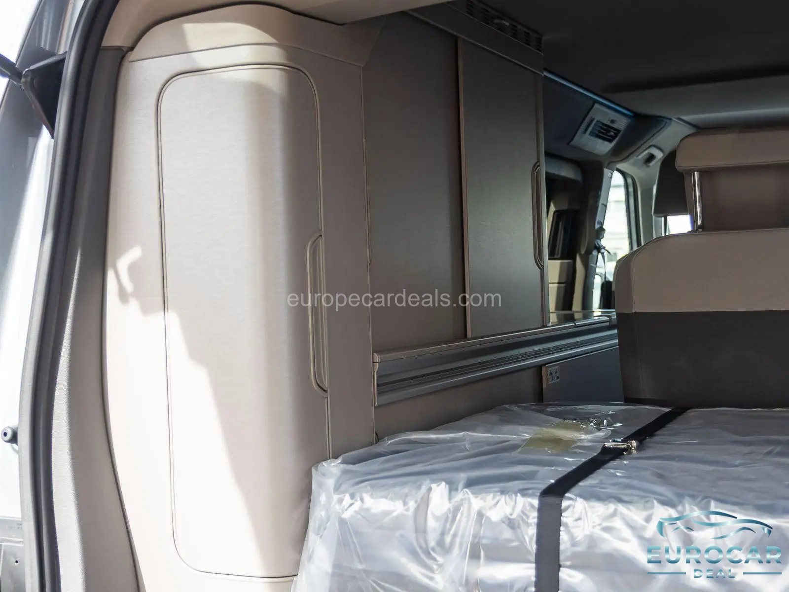 Volkswagen T7 California