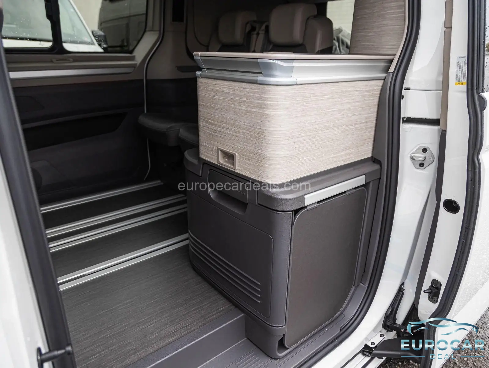 Volkswagen T7 California