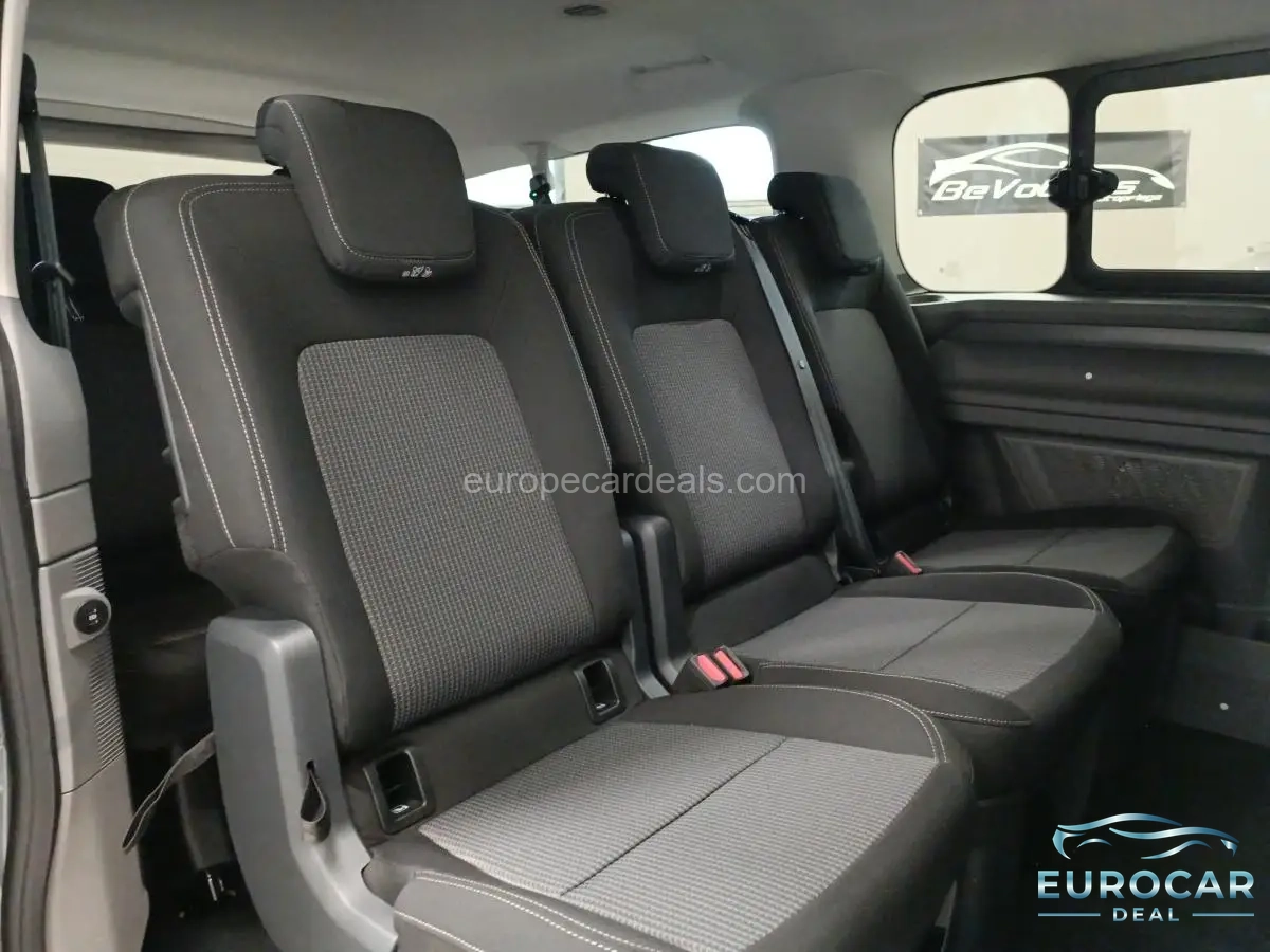Volkswagen T7 Caravelle