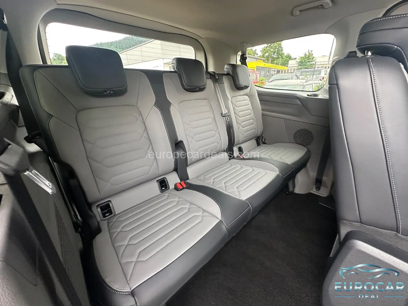 Volkswagen T7 Caravelle