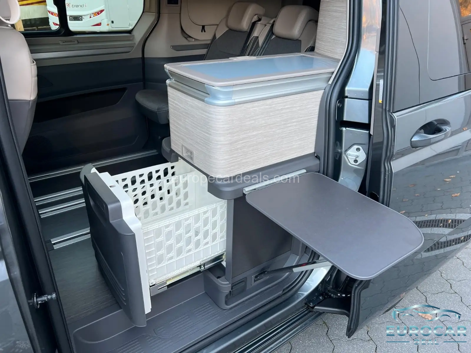 Volkswagen T7 California