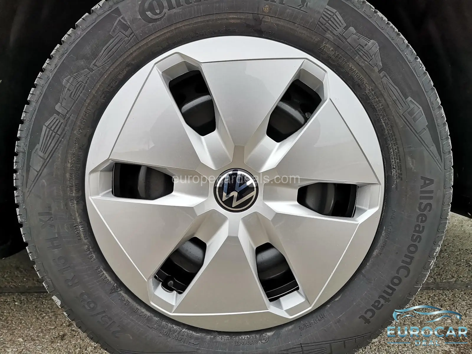 Volkswagen T7 California