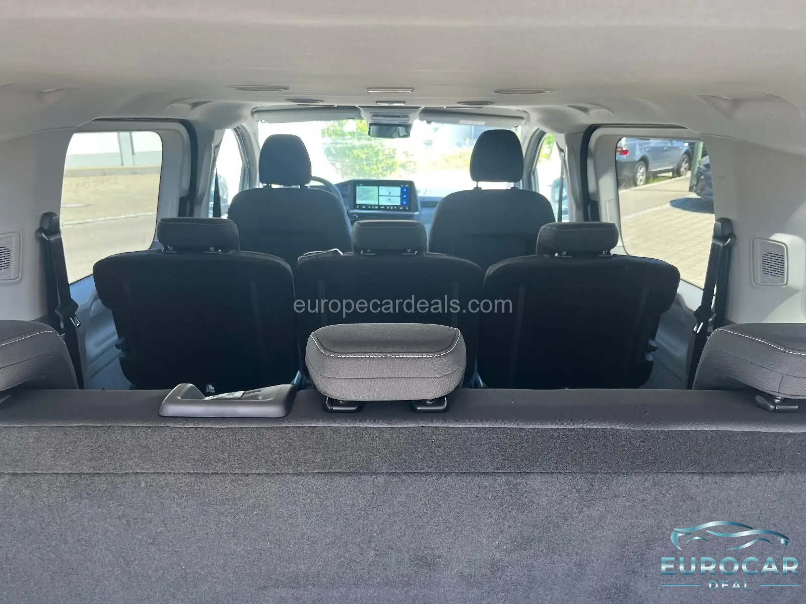 Volkswagen T7 Caravelle