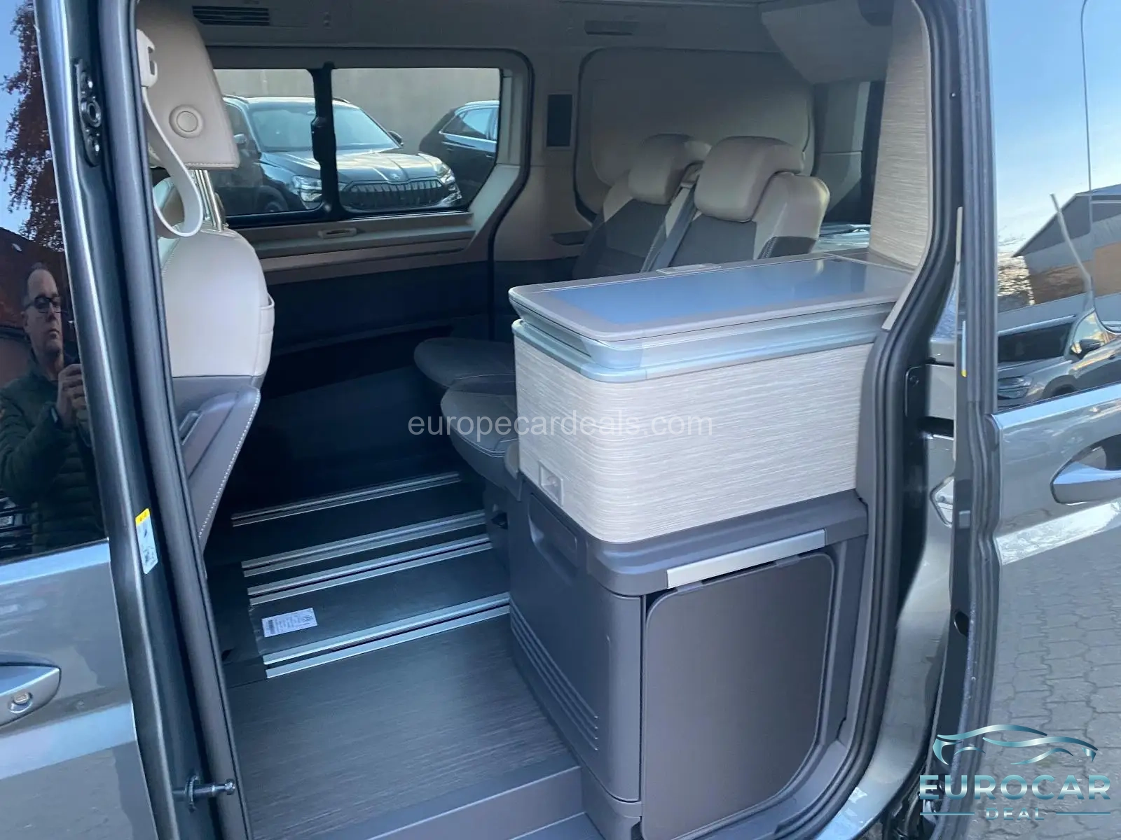 Volkswagen T7 California