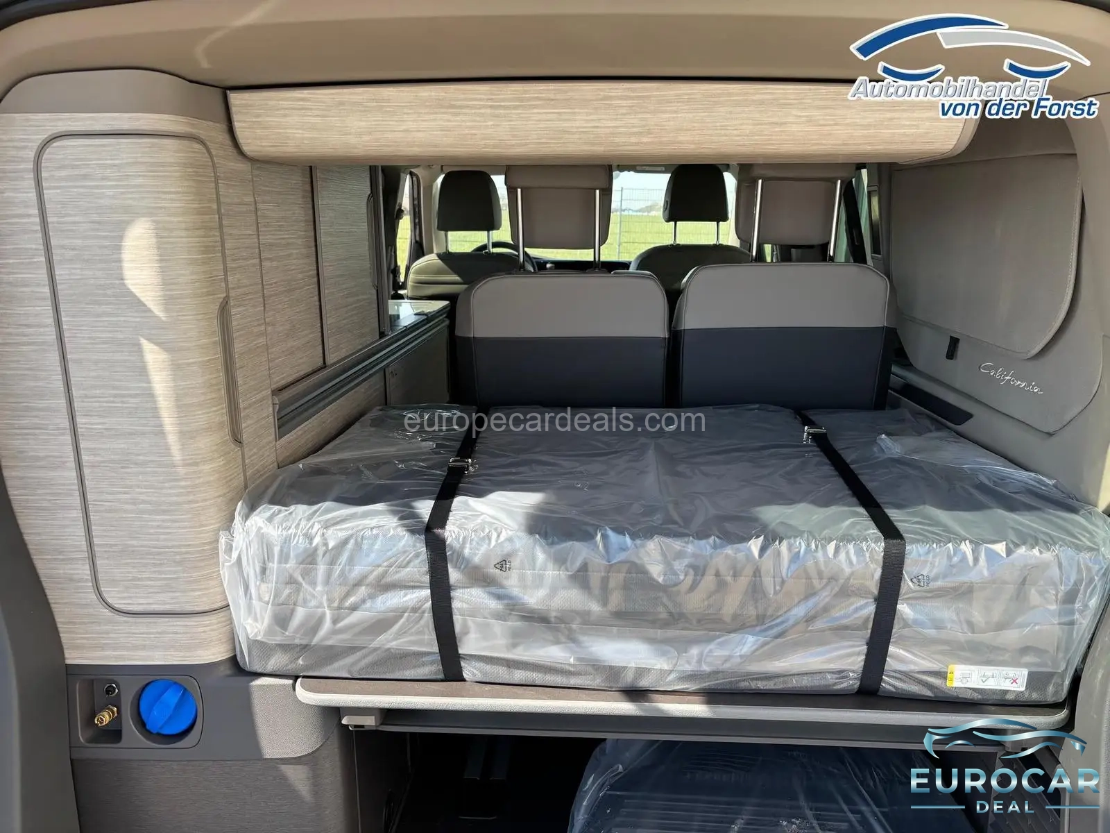 Volkswagen T7 California