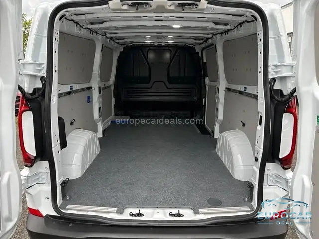 Volkswagen T7 Transporter