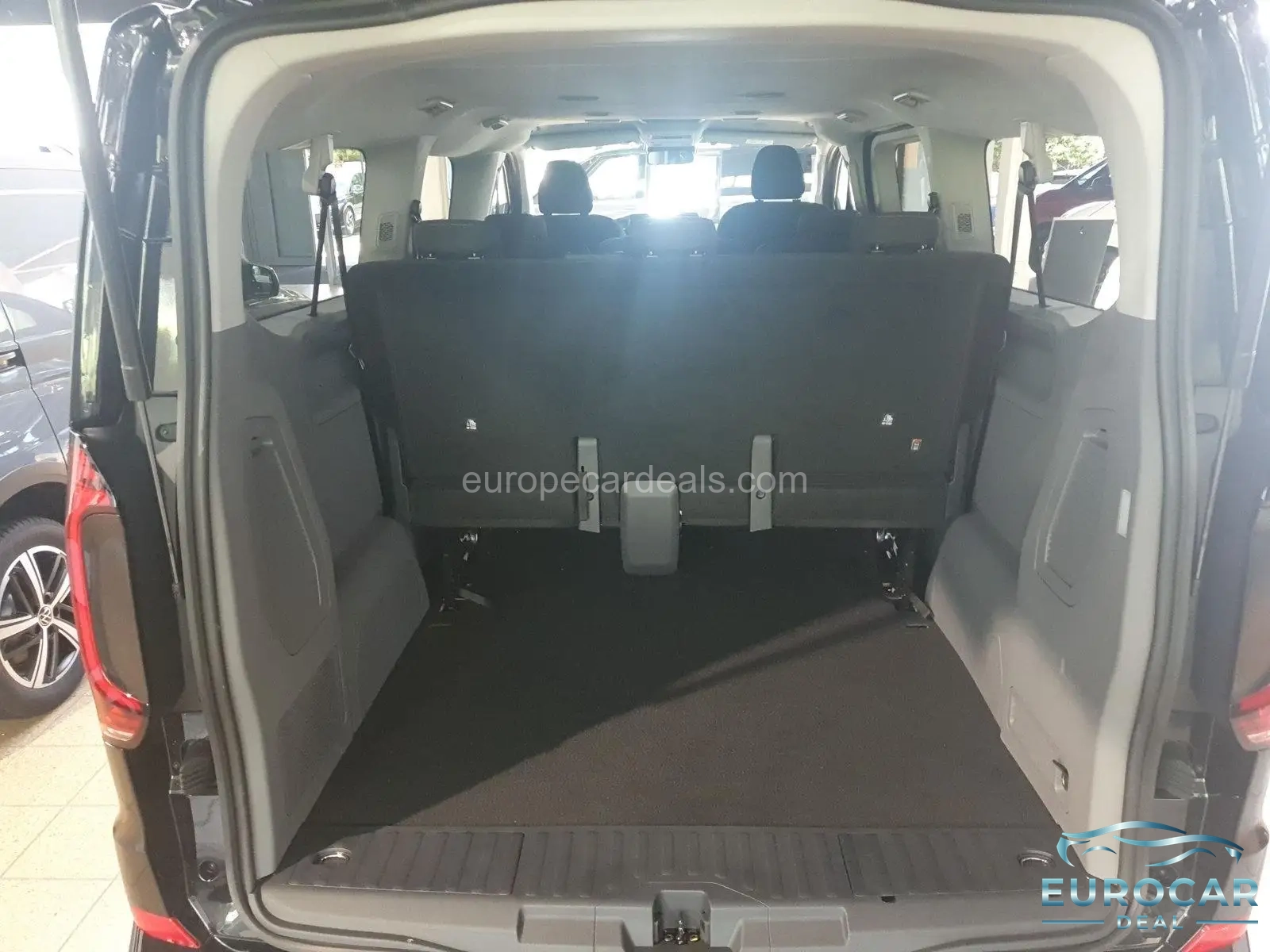 Volkswagen T7 Caravelle