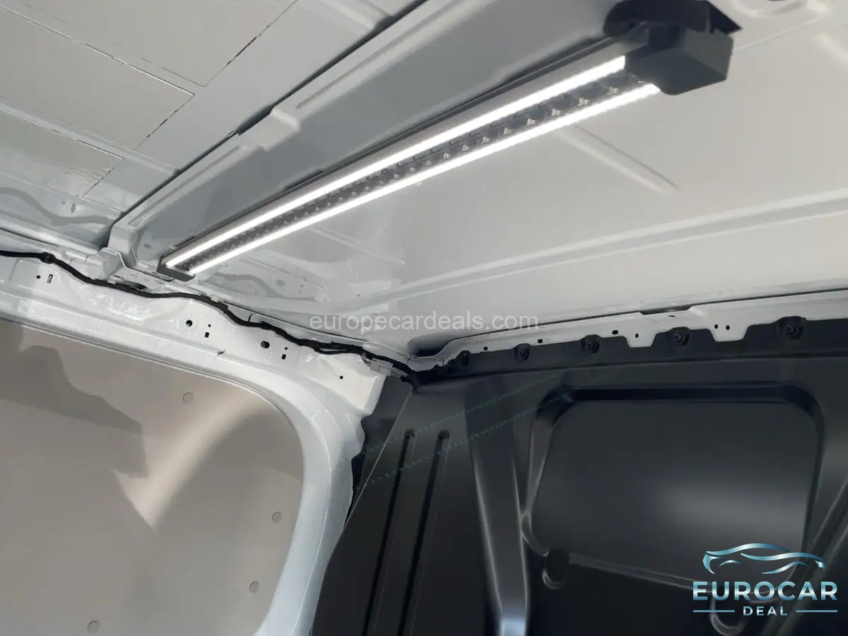 Volkswagen T7 Transporter