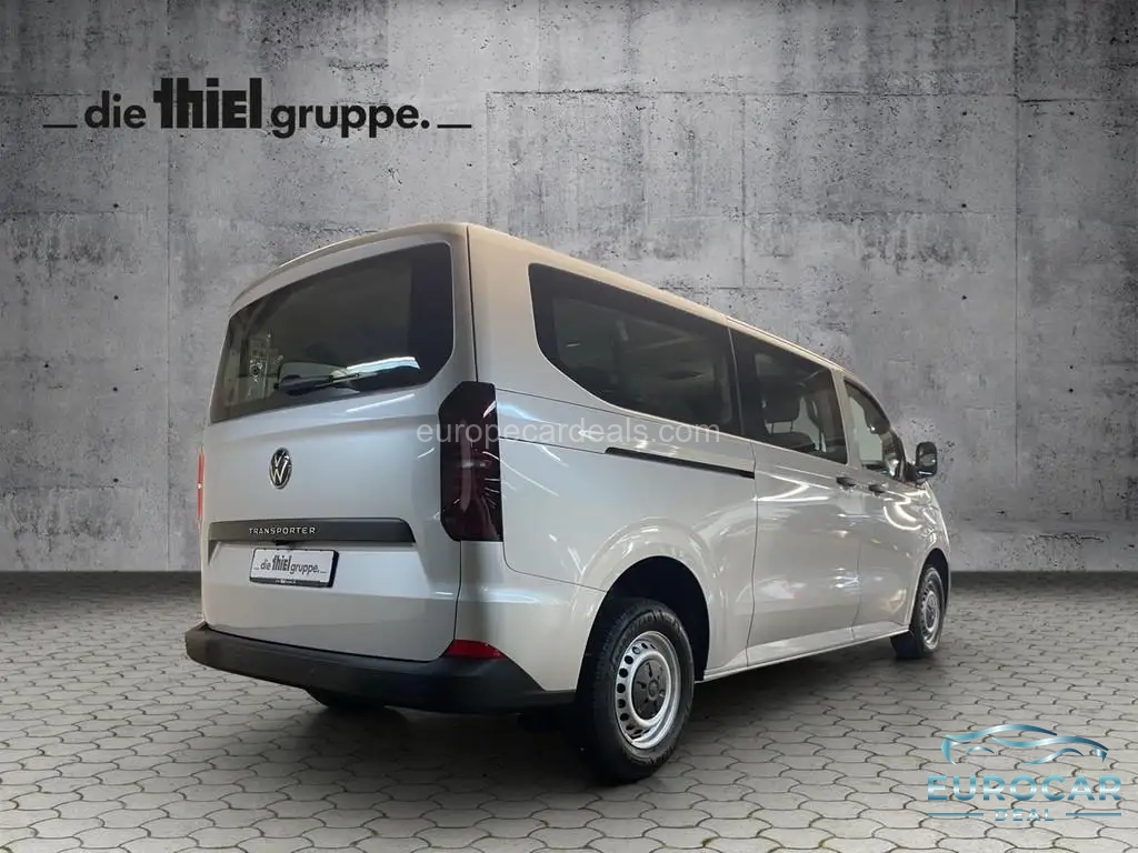 Volkswagen T7 Kombi