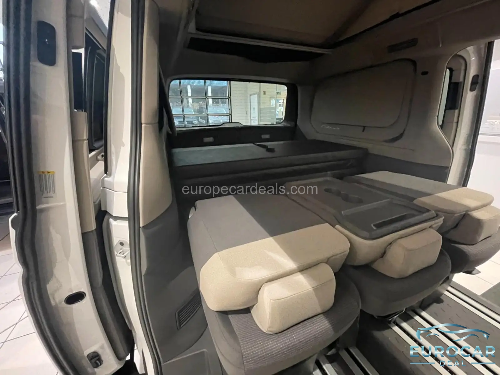 Volkswagen T7 California