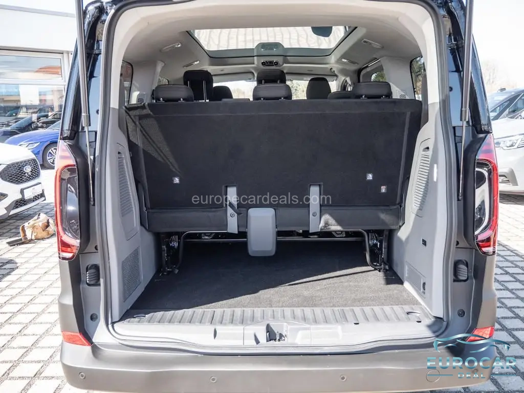 Volkswagen T7 Caravelle