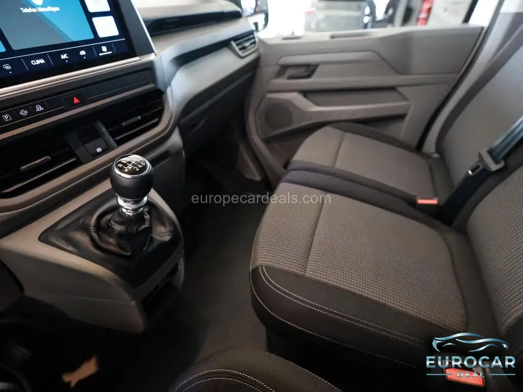 Volkswagen T7 Transporter