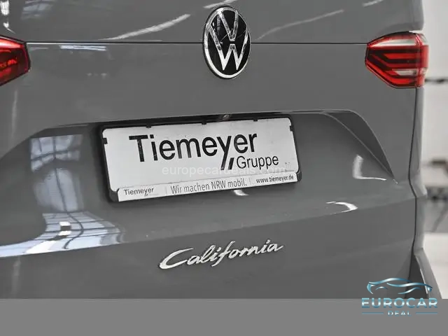 Volkswagen T7 California