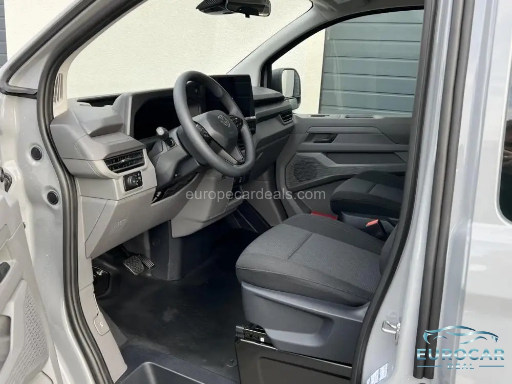 Volkswagen T7 Kombi
