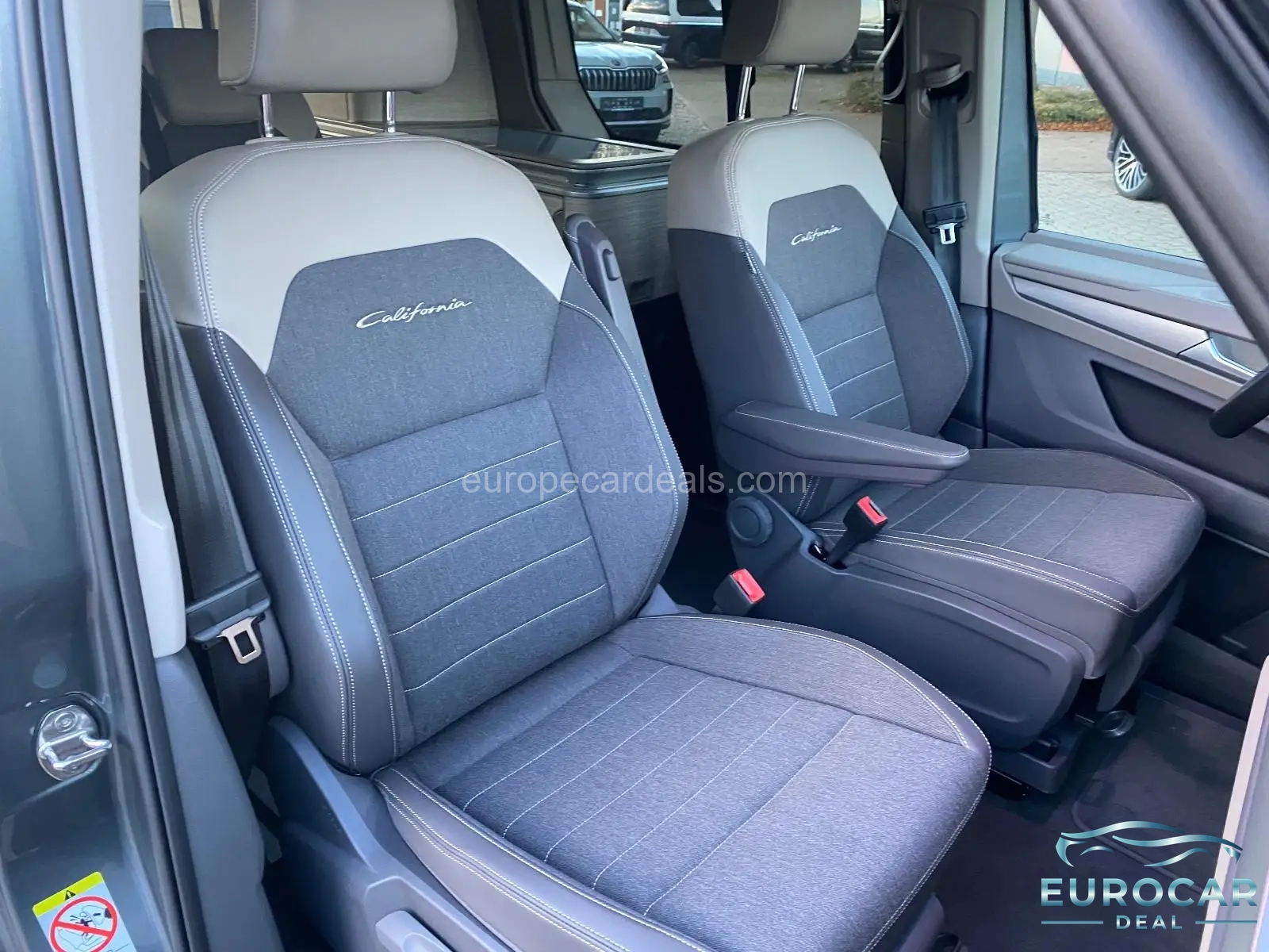 Volkswagen T7 California