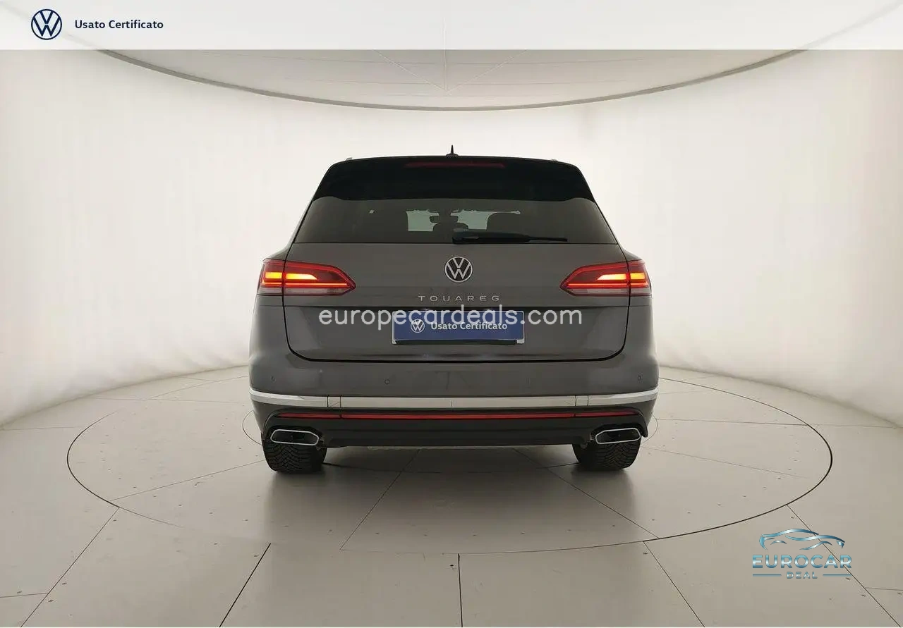 Volkswagen Touareg