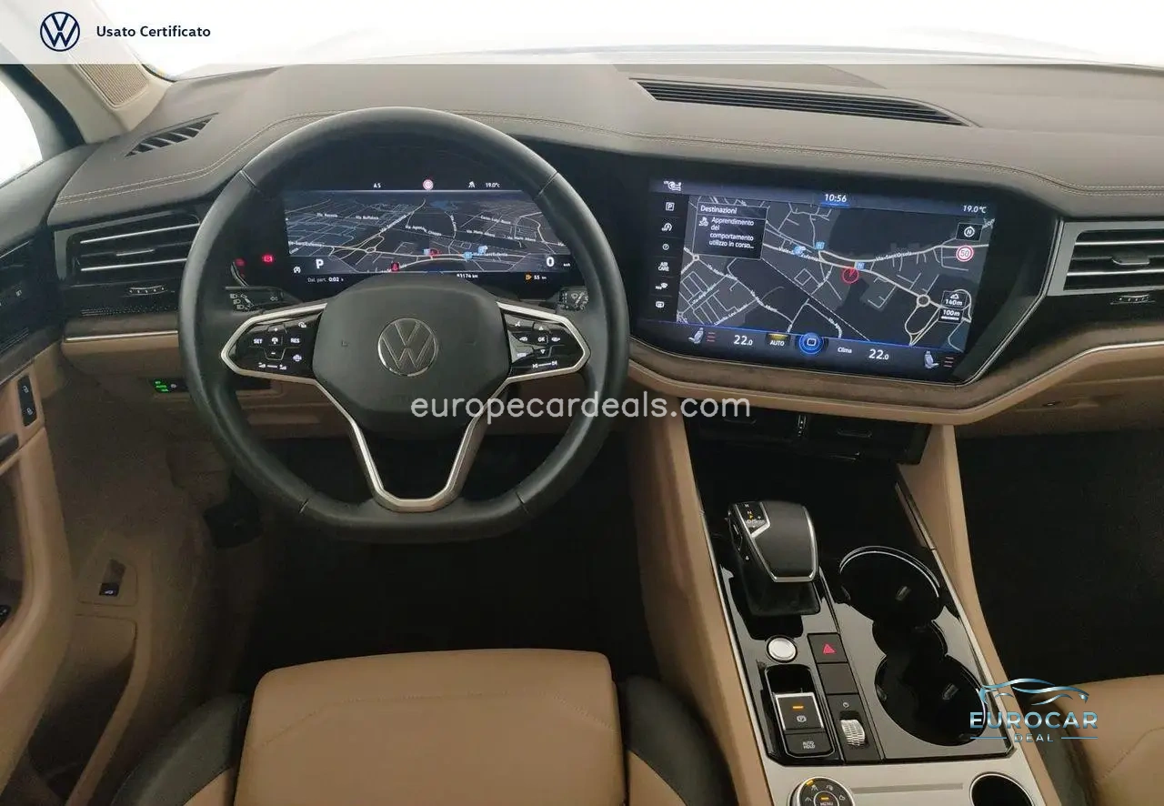 Volkswagen Touareg