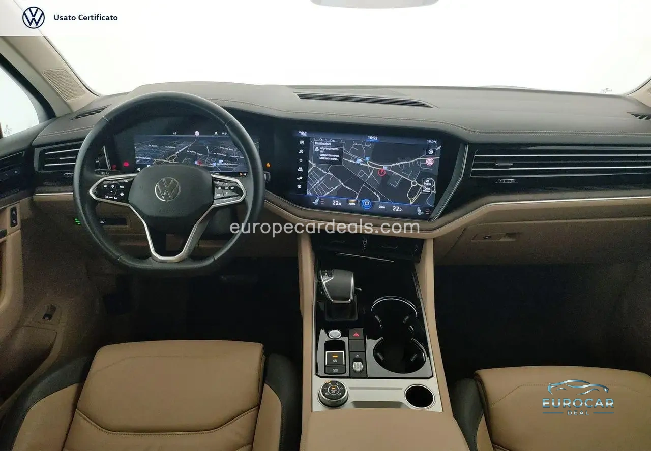 Volkswagen Touareg