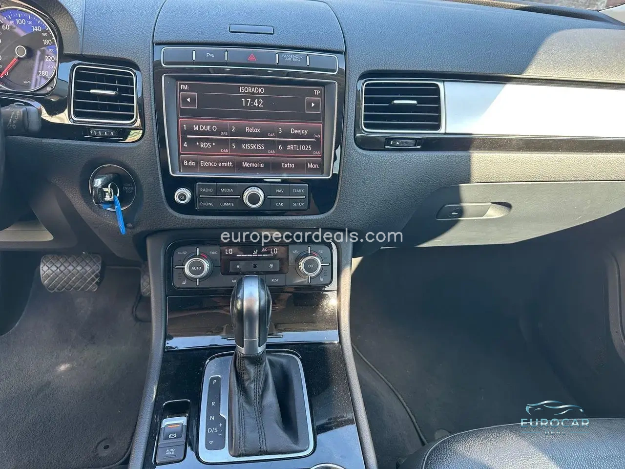 Volkswagen Touareg
