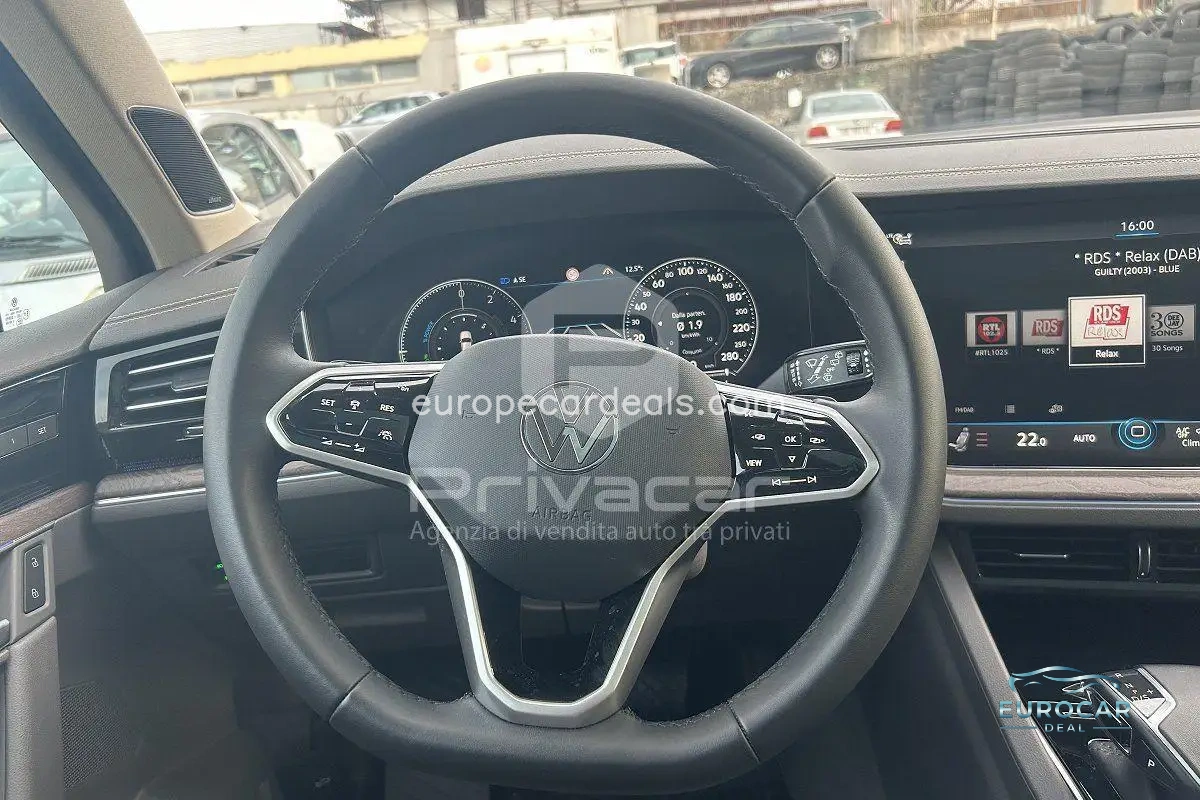 Volkswagen Touareg